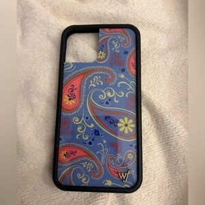 Stylish Paisley iPhone 12pro Case - Blue and Black